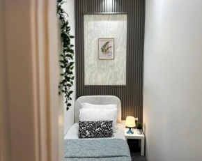 Atelier Partition Room in Tecom Near Internet City Metro